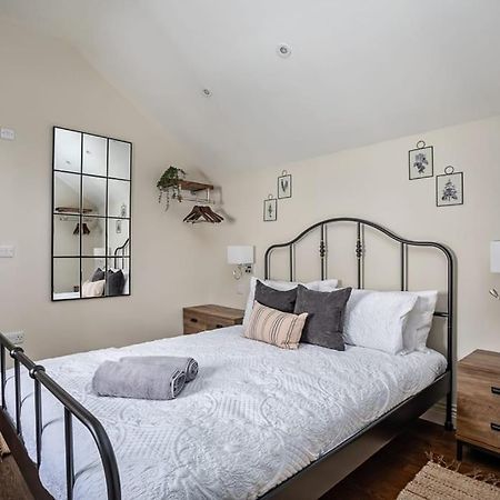 Paradise Square-Remodelled 18Th Century Apartment Sheffield Bagian luar foto