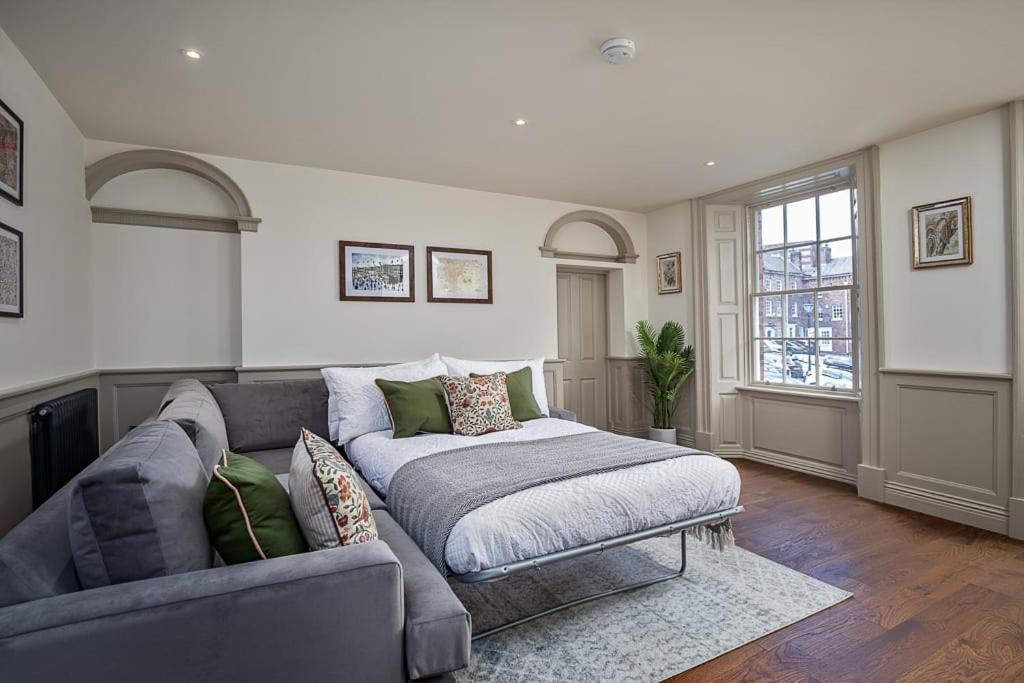 Paradise Square-Remodelled 18Th Century Apartment Sheffield Bagian luar foto