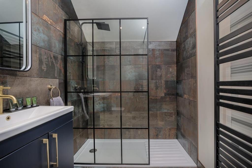 Paradise Square-Remodelled 18Th Century Apartment Sheffield Bagian luar foto
